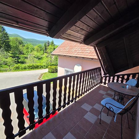 Apartman & Sobe Orhideja Smoljanac Buitenkant foto