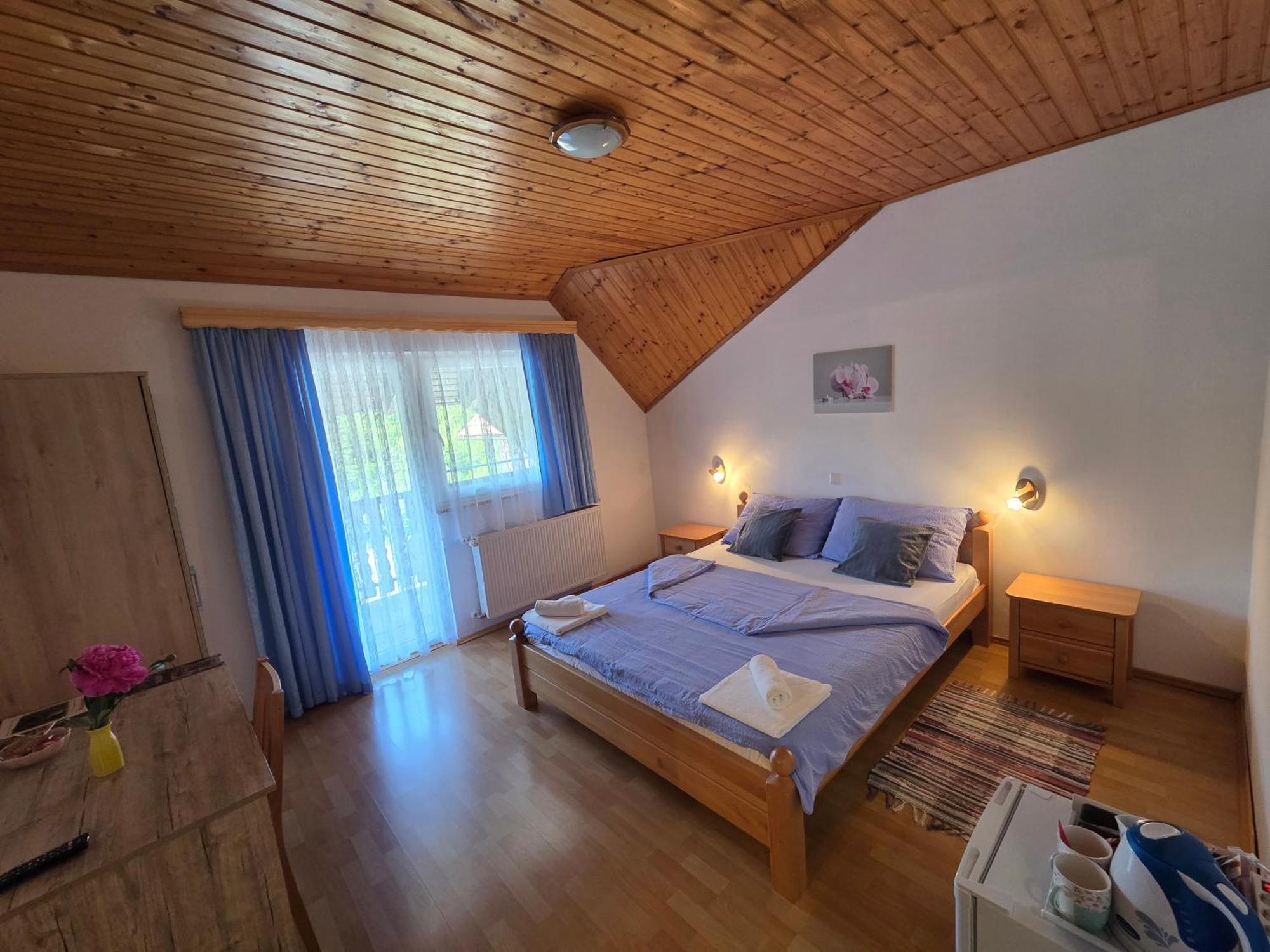 Apartman & Sobe Orhideja Smoljanac Buitenkant foto